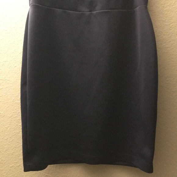 Dress 🦋 - Picture 3 of 4